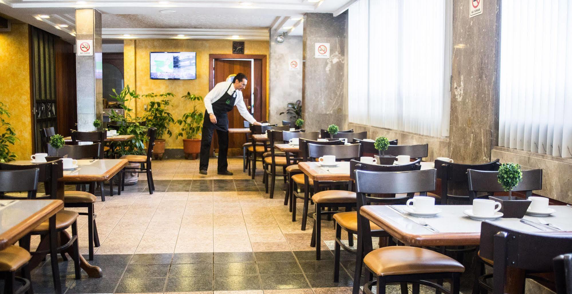 Diligencias 3* Mexiko-Stadt